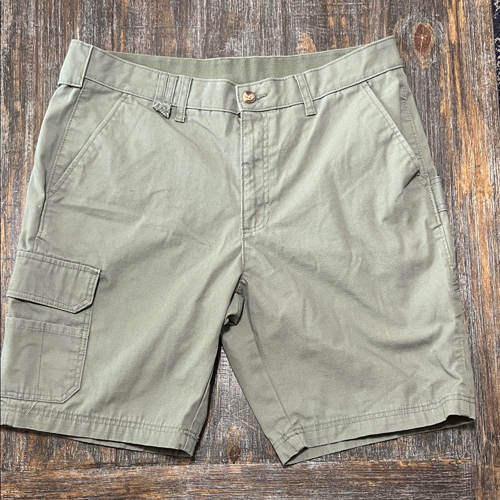 Brahma Olive Cargo Shorts - Utility Pocket